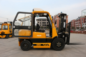 Carretilla elevadora diésel <span class=keywords><strong>de</strong></span> 3 toneladas: <span class=keywords><strong>bestia</strong></span> <span class=keywords><strong>de</strong></span> <span class=keywords><strong>carga</strong></span> confiable para transporte <span class=keywords><strong>de</strong></span> palés pesados y materiales <span class=keywords><strong>de</strong></span> construcción" - Product Image 4