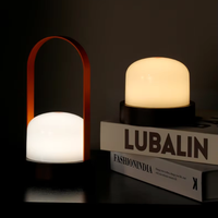 Nouvelle lampe de chevet LED portable moderne et compacte pour la décoration, éclairage de table, chambre à coucher, salon, camping, lampe LED rechargeable