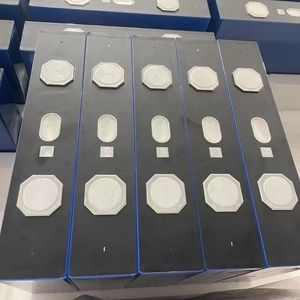 Batteria ricaricabile lifpo4 a ciclo 8000 prismatico LFP agli ioni di litio 3.2V lifpo4 ad alta capacità e lunga durata - Product Image 6