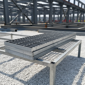 Grille en acier soudée Qiqian Q-631 pour couvercle de <span class=keywords><strong>gouttière</strong></span>, revêtement en <span class=keywords><strong>zinc</strong></span> industriel anti-corrosion, 30x100mm, pour extérieur, fournie par l'usine - Product Image 1