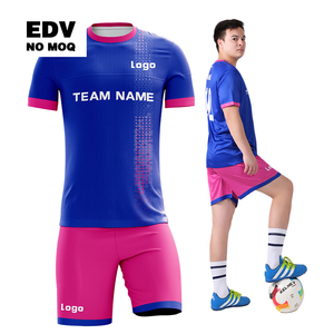 Maillot de football personnalisé pour hommes et enfants, anti-plis, en polyester, uniforme de football en gros - Product Image 1