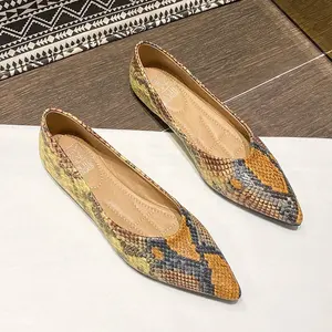 2022 Supper Soft Women Flat Shoes Python Leather PU Ladies Walking Shoes Cheap China Shoes Low Moq Women Flats In Stock