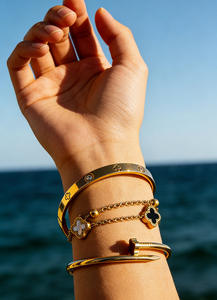 Bracelets en acier inoxydable plaqué or 18 carats, double couche, trèfle à quatre feuilles, anti-ternissement, pour femmes et jeunes filles, vente en gros - Product Image 2