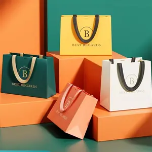 Wholesale Customized Brand Logo Luxury Paper Clothing Packaging Gift Shopping Bags Paper Bags Recyclable Packaging