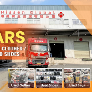 Fournisseur direct en gros de chaussures de badminton d'occasion Ukay Bale, chaussures de badminton d'origine Sepatu Bulutangkis pour la Thaïlande et Singapour - Product Image 4