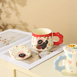 Niveau d'apparence de haute qualité Adorable en forme de chat en céramique super mignonne avec couvercle tasse à eau, convient comme cadeau d'anniversaire - Product Image 4
