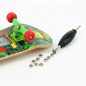 Vente en gros économique de trucks de fingerboard standard en alliage 29 mm/32 mm, écrous et vis - Product Image 5