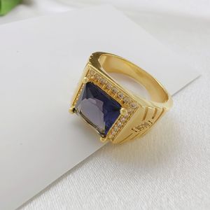 Anillo de Mujer JML al por Mayor, de Latón Laminado en Oro, Estilo Hiphop Retro, con Diamantes Multicolor Cuadrados, Chapado en Oro de 14K, Zirconia 3A, Corazón - Product Image 2