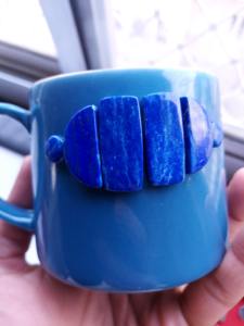 Tasse en verre artisanal de luxe avec pierres précieuses naturelles mélangées, tasse à thé authentique en pierre, récipient en marbre raffiné - Product Image 2