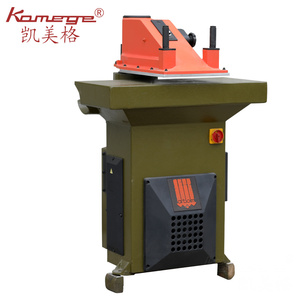 Presse à découper le cuir hydraulique à bras oscillant SE20 20T reconditionnée pour la fabrication de chaussures et la production de cuir - Product Image 2