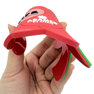 Tùy chỉnh bất kỳ màu sắc <span class=keywords><strong>3D</strong></span> Silicone nhãn thực hiện tùy chỉnh Dập nổi <span class=keywords><strong>3D</strong></span> mềm may <span class=keywords><strong>PVC</strong></span> cao su vá cho túi quần áo - Product Image 3