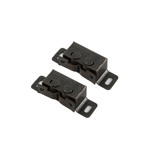 Loquet de style antique en acier au carbone à double ressort pour porte de placard ou de garde-robe, design traditionnel, durable - Product Image 3