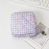 Tas Makeup Klasik Bentuk Hati untuk Perjalanan, Motif Stroberi Persik Bunga, Kantong Penyimpanan Poliester dengan Ritsleting, Tersedia