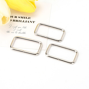 Hebilla Cuadrada Metálica de Hierro Niquelado, Accesorio Rectangular para Bolsos, Estilo Clásico, Alta Calidad - Product Image 2