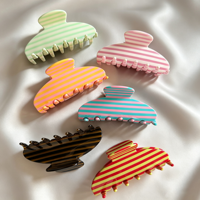CHUJIAN Pinces à cheveux en acétate rayées couleur bonbon, pinces requin colorées et vibrantes, pinces élégantes et minimalistes à maintien solide pour femmes