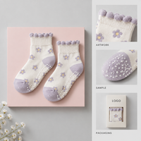 Chaussettes antidérapantes en coton biologique pour bébés et enfants, blanches, avec volants, à adhérence douce, production en gros, évaluation des motifs, calibrage des tailles