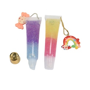 Lipgloss Tabung Pemeras Gantungan Kunci, Produsen Lipgloss Dasar Air <span class=keywords><strong>Liptint</strong></span> Plumping Label Pribadi Buah Shimmer <span class=keywords><strong>Lip</strong></span> <span class=keywords><strong>Gloss</strong></span> untuk Anak Perempuan - Product Image 4