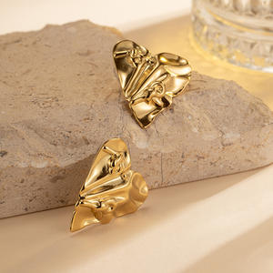 Boucles d'oreilles carrées en acier inoxydable plaqué or à la mode Les goujons irréguliers Bump Lava ne se décolorent pas - Product Image 2