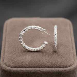 925 <b>Sterling</b> <b>Silver</b> Wide Ridged C-Shape Minimalist <b>Stud</b> <b>Earrings</b> [4.0mm Diameter] - Product Image 2