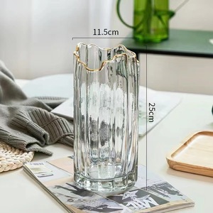 Grand <span class=keywords><strong>vase</strong></span> cylindrique droit avec motif glacier, <span class=keywords><strong>vase</strong></span> en verre au style luxueux et haut de gamme - Product Image 6