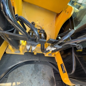 Excavatrice hydraulique d'occasion Caterpillar 15 tonnes CAT315D2GC, durable et populaire pour projets municipaux, avec moteur et pompe contrôlés par PLC - Product Image 5