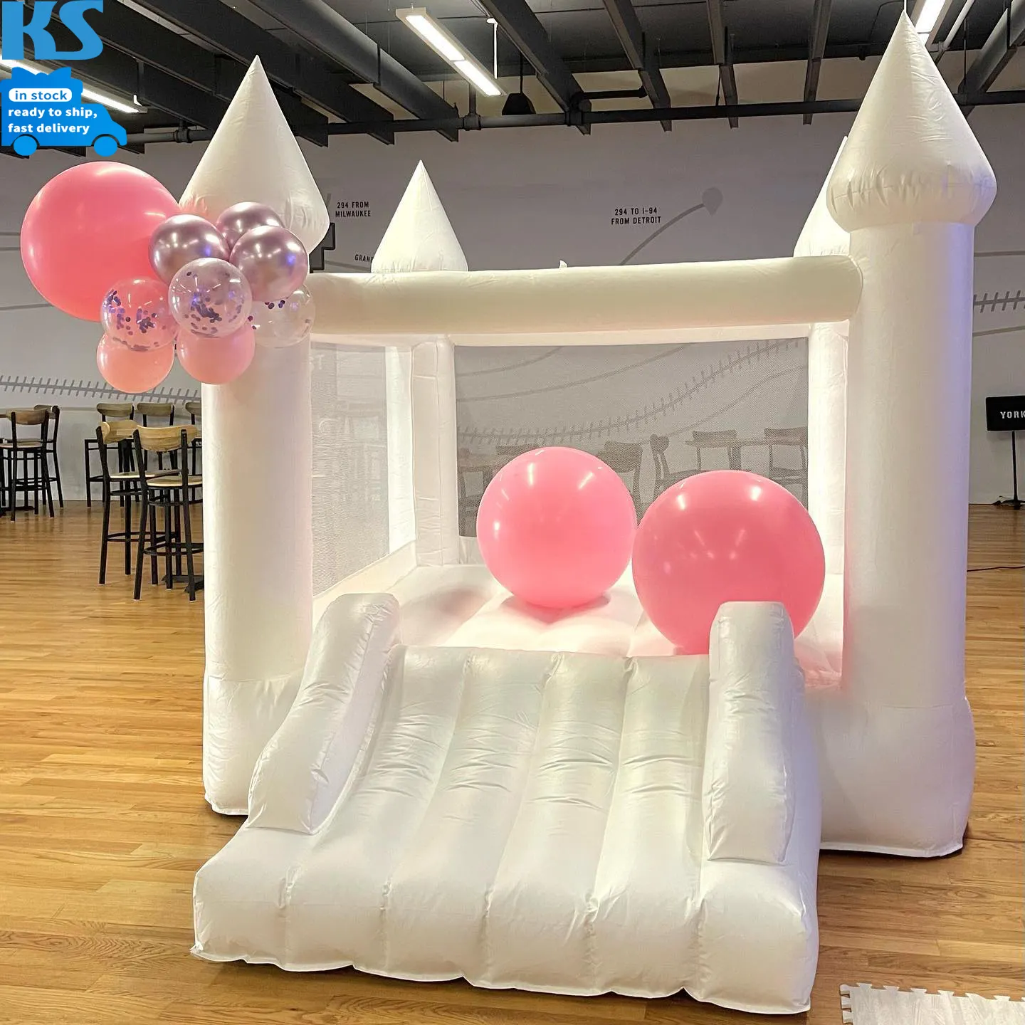 सफेद वाणिज्यिक pvc मिनी आकार के inflatable बाउंस हाउस स्लाइड पार्टी किराये के शो के साथ बाउंसी कैसल कूदते हुए बच्चों के लिए