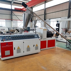 Ligne de production d'extrusion de profilés en plastique en forme de U <span class=keywords><strong>pour</strong></span> profilés en UPVC, <span class=keywords><strong>polycarbonate</strong></span>, ABS, PP, HDPE, LDPE, UHMWPE et PVC - Product Image 3