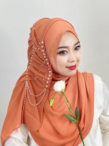 TOMO donne Mohammed scialle tinta tinta unita <span class=keywords><strong>Bandana</strong></span> <span class=keywords><strong>con</strong></span> abito plissettato di perle di Chiffon perline Nude Malaysia Hijab sciarpe da <span class=keywords><strong>donna</strong></span> - Product Image 2