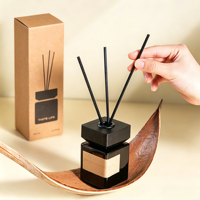 Bouteilles diffuseurs de parfum en verre ambré carrées personnalisées 100ML avec couvercle en bois noir |   Boîte d'emballage personnalisée pour marques de parfums d'intérieur