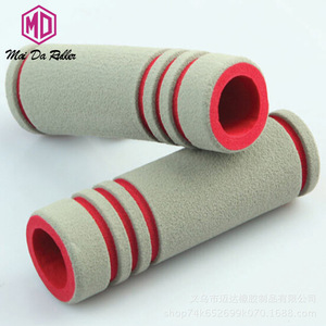 Housse de poignée antidérapante en mousse NBR Mai Da Roller, épaisseur de paroi 6 mm, jaune et bleu à pois, pour poignées de main - Product Image 5