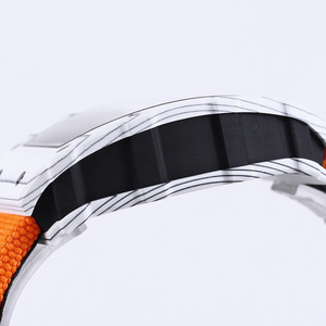 เคสคาร์บอนไฟเบอร์สุดหรูพร้อมคุณสมบัติเรืองแสง นาฬิกาข้อมือผู้ชายระบบจักรกลอัตโนมัติเต็มรูปแบบ กันน้ำ สำหรับนักธุรกิจ - Product Image 4