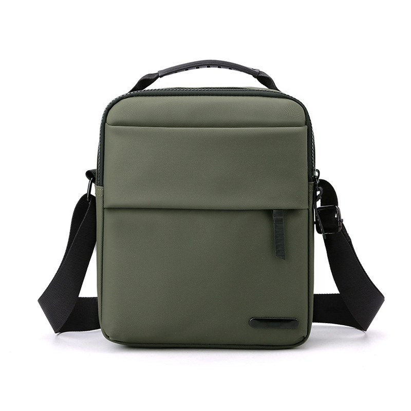 Vert militaire