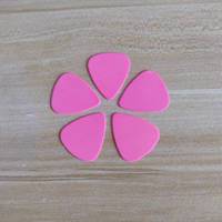 200 pièces de haute qualité couleur rose Derlin guitare médiators forme Standard blanc Delrin Plectre sans Logo 0.8mm