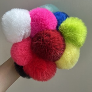 Faux lapin boule <span class=keywords><strong>de</strong></span> fourrure joli pompon moelleux avec boucle soignée pour sac porte-clés jouet <span class=keywords><strong>chaussure</strong></span> accessoire à créer soi-même 7cm 2.75 en pompons à fourrure doux - Product Image 2