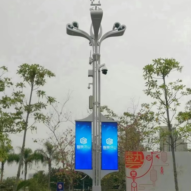 P4 P5 P6 P8 P10 Outdoor LED Screen Street Light Pole Wireless Billboard LED Display for Road Advertising