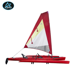 Trimarán U-boat para 2 Personas, Velero de Plástico con Pedales - Product Image 1