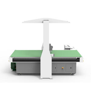 Yuchen Nuevo Plotter de Corte con Cuchilla Oscilante, Máquina de Corte Digital de Cama Plana para Cuero con Tipografía Automática - Product Image 1