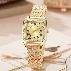 Nouvelle montre pour femme de commerce extérieur transfrontalier, bracelet en acier incrusté de diamants, style coréen, cadran carré tendance, mouvement à quartz - Product Image 1