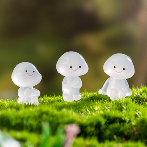 चमकदार सूक्ष्म परिदृश्य सहायक उपकरण राल लघु शिल्प डेस्कटॉप कार अलंकार चमक में छोटे लोगों की आलंकारिक चमक - Product Image 4