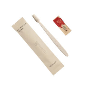 Kit de soins personnels jetable personnalisé avec logo OEM pour hôtels et complexes hôteliers, comprenant un kit de brosse <span class=keywords><strong>à</strong></span> dents <span class=keywords><strong>à</strong></span> usage unique - Product Image 1