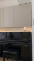 Ensemble de chambre à coucher personnalisé Lit Chevet Armoire Murale Meuble de rangement - Style moderne minimaliste Idéal pour les appartements - Dimensions personnalisées
