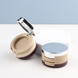 Paleta de Sombras de Ojos de Tres Capas de Plástico PP con Espejo Incorporado, Embalaje Personalizable con Etiqueta Privada - Product Image 3