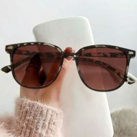 Lunettes de soleil classiques à monture carrée, protection UV400, montures complètes sophistiquées, détails vintage en perles, polyvalentes pour un style urbain