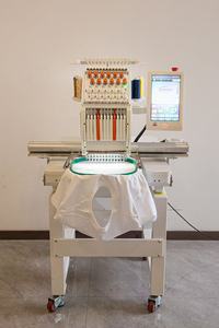 Machine à broder informatisée monotête 1000 tr/min pour broderie de casquettes plates et de vêtements – Offre Spéciale - Product Image 6