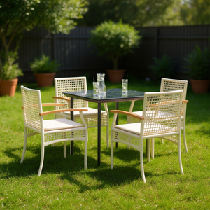 Set da pranzo da giardino in rattan bianco crema e nero, 4 posti, mobili da esterno, design contemporaneo - Product Image 2