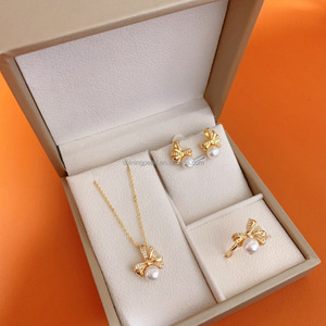 Coffret cadeau 6 perles: collier boucles d'oreilles bague 14K GF Vermeil perles d'eau douce boîte de velours de luxe, trio de bijoux de qualité supérieure pour cadeau - Product Image 6