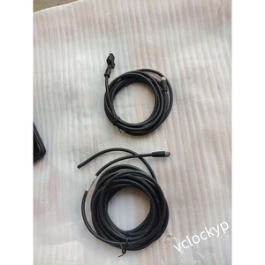 สายเคเบิลเซ็นเซอร์เลเซอร์คีย์เอ็นซ์ OP-87057 ที่ใช้แล้ว - Product Image 2