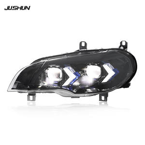 Adapté aux phares de BMW X5 E70 (2007-2013), feux de jour LED bicolores modifiés en forme de flèche avec clignotants. - Product Image 4