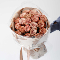 Großhandel Wasserdichtes Traumhaftes Rosenmuster Yuyin Blumenverpackungspapier DIY Bouquet Floristik-Verpackungsmaterial für Floristen Handgemachte Geschenkverpackung