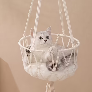 Hamaca para Gatos Tejida a Mano con Fibra de Poliéster, Cama para Gatos Semicerrada, Cesta Colgante para Gatos Apta para Todas las Estaciones - Product Image 3
